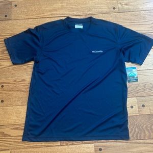 NWT Columbia Men’s large navy blue Omni-wick advanced evaporation shirt